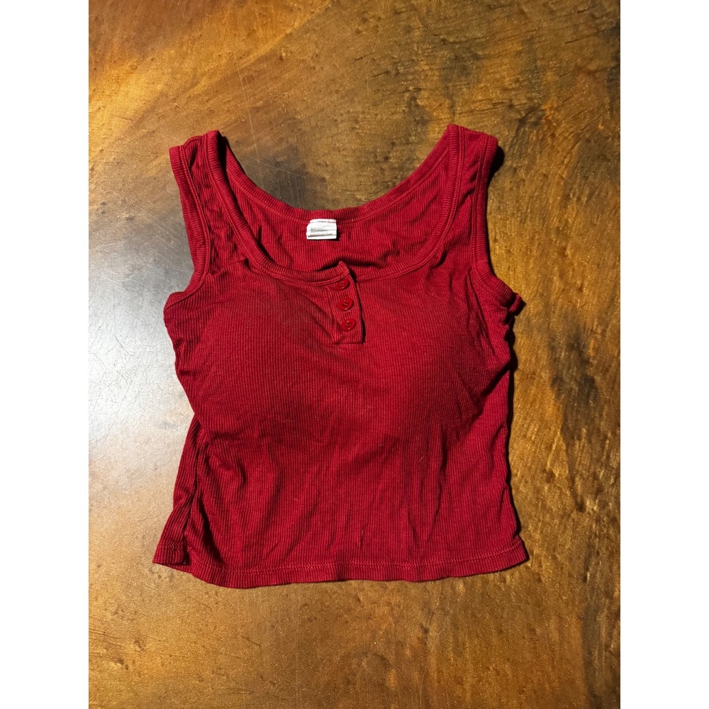 Red Ribbed Tank Top Button Accent Sleeveless‎ Crop Top Casual